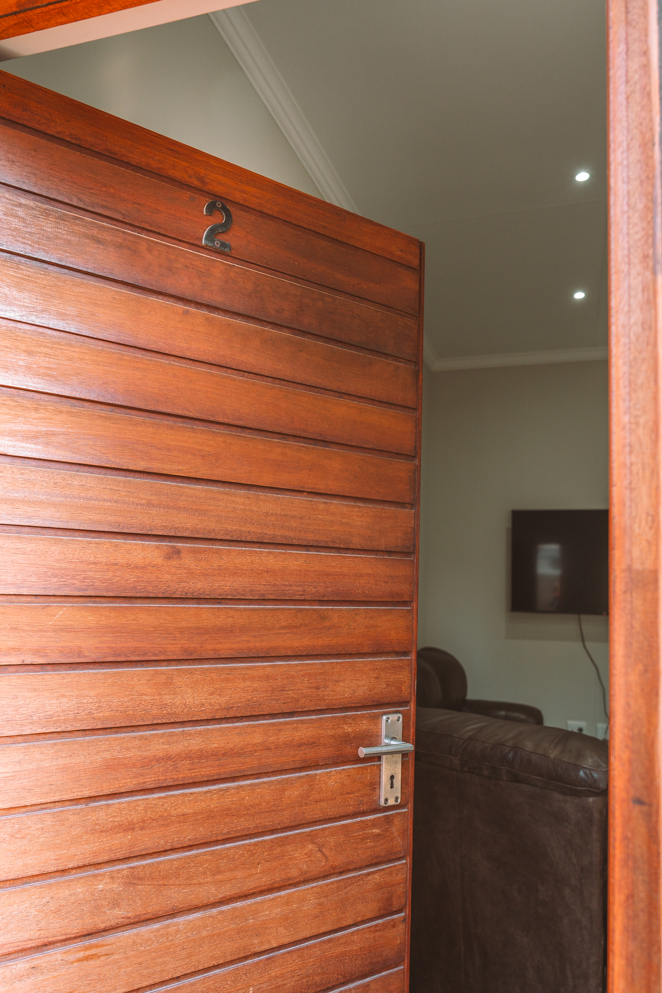 Jbay Breeze UNIT 2 - safe stay, just lock-up and go.